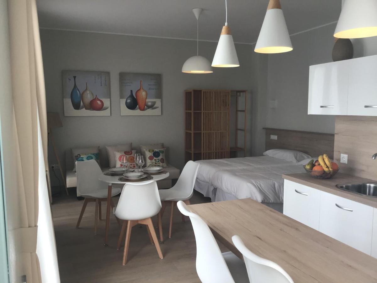 Apartamentos Turisticos Casa De Los Balcones Chipiona Kültér fotó
